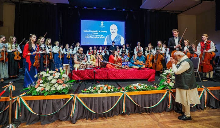 RECORD DATE NOT STATED PM Modi arrives in Norway Oslo Norway , May 18 (ANI): Prime Minister Narendra Modi greets artists as they perform in his welcome, in Oslo on Monday. (DPR PMO ANI Photo) Oslo Norway Copyright: xANIx ANI_20260518206