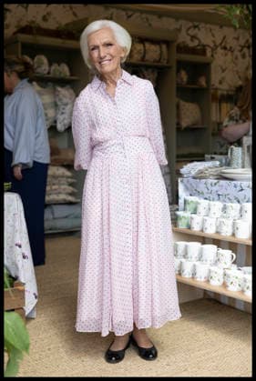 . 18 05 2026. London, United Kingdom. Dame Mary Berry at the opening day of the Chelsea Flower Show in London.  xStephenxLockx xi-Imagesx IIM-26779-0083