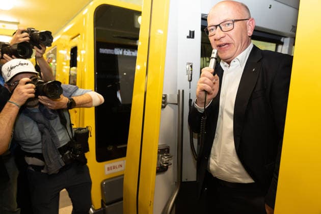 Kai Wegner, Governing Mayor BVG celebrates new fleet for the Berlin underground lines U5 and U9, on 18 05 2026 in Berlin, U Bahn Alexander Platz , Germany