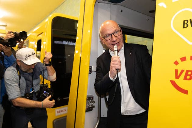 Kai Wegner, Governing Mayor BVG celebrates new fleet for the Berlin underground lines U5 and U9, on 18 05 2026 in Berlin, U Bahn Alexander Platz , Germany