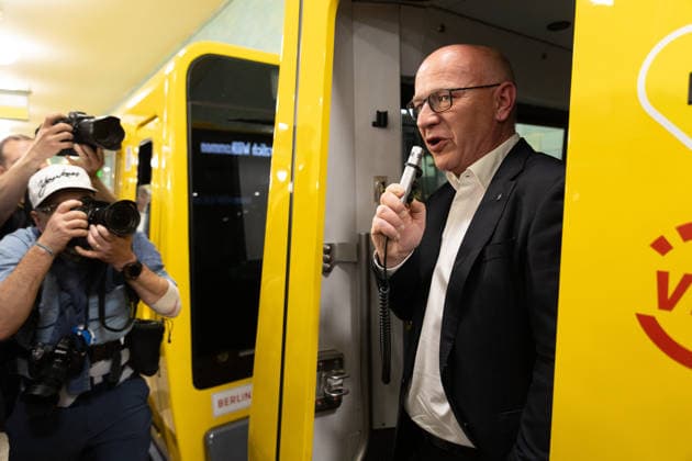 Kai Wegner, Governing Mayor BVG celebrates new fleet for the Berlin underground lines U5 and U9, on 18 05 2026 in Berlin, U Bahn Alexander Platz , Germany