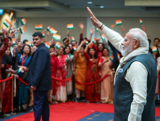 PM Modi arrives in Norway Oslo Norway , May 18 (ANI): Prime Minister Narendra Modi receives a warm welcome from the members of Indian diaspora, in Oslo on Monday. (DPR PMO ANI Photo) Oslo Norway Copyright: xANIx ANI_20260518254