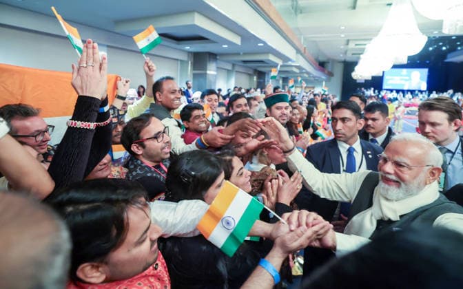 PM Modi arrives in Norway Oslo Norway , May 18 (ANI): Prime Minister Narendra Modi receives a warm welcome from the members of Indian diaspora, in Oslo on Monday. (DPR PMO ANI Photo) Oslo Norway Copyright: xANIx ANI_20260518282