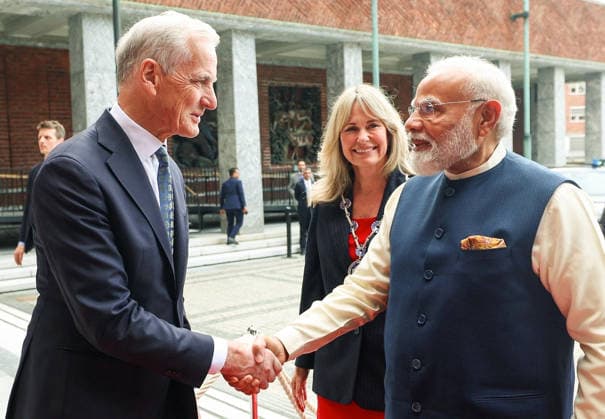 RECORD DATE NOT STATED Prime Minister Narendra Modi shakes hands with Prime Minister of Norway Jonas Gahr Store Oslo Norway , May 18 (ANI): Prime Minister Narendra Modi shakes hands with Prime Minister of Norway Jonas Gahr Store at the Oslo City Hall, in Oslo on Monday. (@narendramodi X ANI Photo) Oslo Norway Copyright: xANIx ANI_20260518542