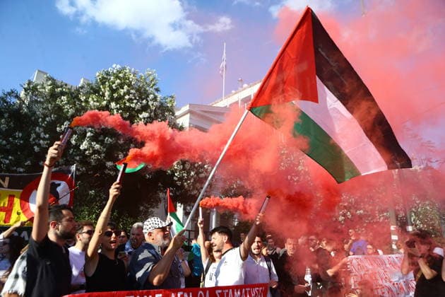 May 18, 2026, Athens, Greece: Supporters of Global Sumud Flotilla protest outside the Greek Ministry of Foreign Affairs against Israeli attack on flotilla close to Cyprus. Athens Greece - ZUMAv62_ 20260518_zaf_v62_024 Copyright: xAristidisxVafeiadakisx