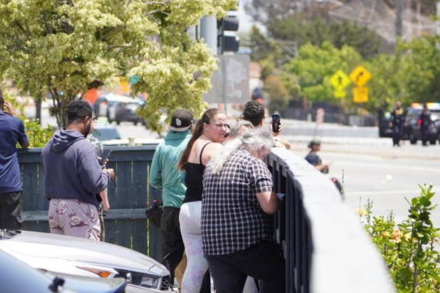 Police respond to reported active shooter near San Diego Mosque SAN DIEGO, UNITED STATES - MAY 18: Police are deployed an area close to the Islamic Center of San Diego after reports of an active shooter at a mosque, urging residents to avoid the area and remain indoors, in San Diego, California, United States, on May 18, 2026. Michael Ho Wai Lee Anadolu California United States. Editorial use only. Please get in touch for any other usage.  Copyright: x2026xAnadoluxMichaelxHoxWaixLeex