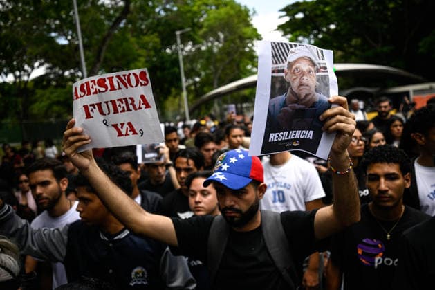 Demonstration in honor of Carmen Navas in Caracas CARACAS, VENEZUELA - MAY 18: Protesters attend a demonstration in honor of Carmen Navas, an 82-year-old mother who died after months of demanding information about her detained son, Victor Quero, who died in state custody in Caracas, Venezuela, May 18, 2026. Maxwell Brienco Anadolu Caracas Venezuela. Editorial use only. Please get in touch for any other usage.  Copyright: x2026xAnadoluxMaxwellxBriencox