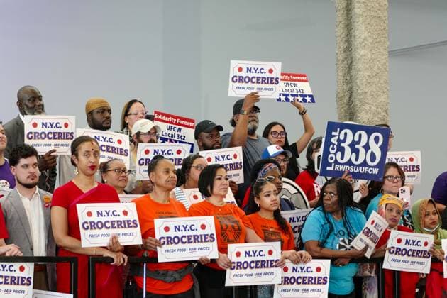 Second Public City Run Grocery Store New York, NY- May 18: Mayor Mamdani Announces Location for Second Public City Run Grocery Store at the Peninsula in Mott Haven the Bronx on May 18, 2026 Credit: Camara Porter AdMedia EDITORIAL USE ONLY  Copyright: xx AdMediax admphotostwo990080