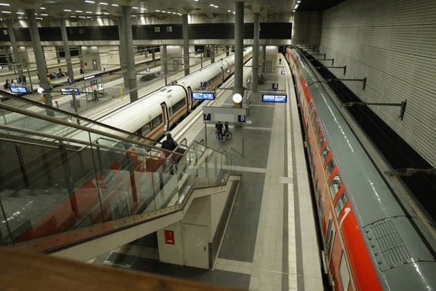 Berlin Central Station, Germany, Berlin, New cars for the U5 to U9 lines, Official handover of the new underground trains to passengers