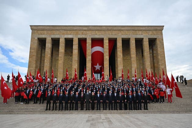 Turkiye marks 19th May Commemoration of Ataturk, Youth and Sports Day ANKARA, TURKIYE - MAY 19: Turkish Youth and Sports Minister Osman Askin Bak visits Anitkabir, the mausoleum of Turkish Republic s Founder Mustafa Kemal Ataturk on the occasion of 19 May Commemoration of Ataturk, Youth and Sports Day in Ankara, Turkiye on May 19, 2026. Harun Ozalp Anadolu Ankara Turkey. Editorial use only. Please get in touch for any other usage.  Copyright: x2026xAnadoluxHarunxOzalpx