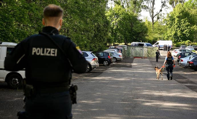 19 05 2026, xpsx, local Hanau murder of woman, v l murder August Schärtner Straße, Hanau Hessen Germany DEU