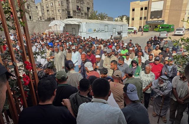 Palestinians Mourn Young Man Killed in Israeli Strike in Khan Younis Palestinians mourn during the funeral of Ahmed Abdel Salam Abu Shab, who was killed in an Israeli strike near the Bani Suheila roundabout in Khan Younis in the southern Gaza Strip, on May 19, 2026. Photo by Tariq Mohammad APA Images Khan Yunis Gaza Strip Palestinian Territory 090526_Khan_Yunis_TM_00(8) Copyright: xapaimagesxTariqxMohammad xapaimagesx