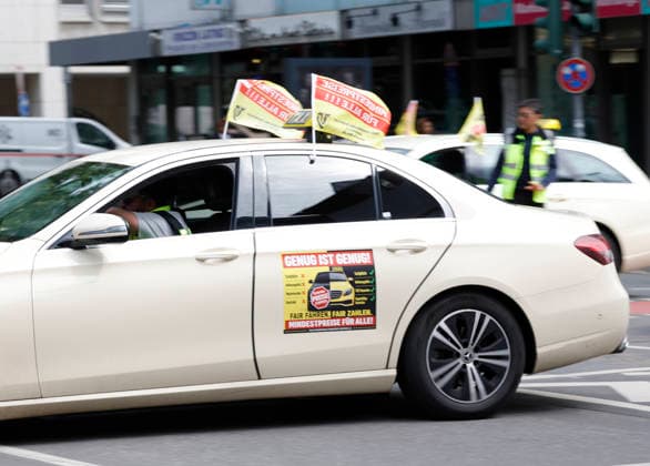 Cab prices 19 05 2026 Several hundred cab drivers demonstrate with a convoy through the city center against dumping prices of ride services such as Uber and Bolt and for a uniform transport fee Taxi demo Frankfurt am Main Hesse Germany