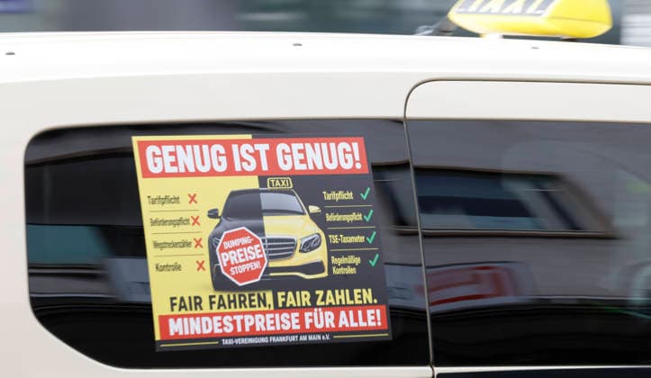 Cab prices 19 05 2026 Several hundred cab drivers demonstrate with a convoy through the city center against dumping prices of ride services such as Uber and Bolt and for a uniform transport fee Taxi demo Frankfurt am Main Hesse Germany