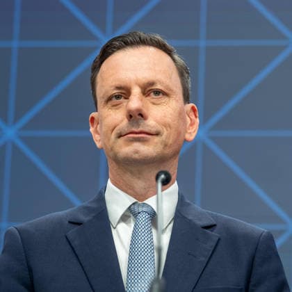 20260519 Pressekonferenz mit den Klubobleuten der Regierungsfraktionen zur Plenarvorschau WIEN, OESTERREICH - MAI 19: Abgeordneter zum Nationalrat und Klubobmann Ernst Goedl (OeVP) bei der Pressekonferenz - mit den Klubobleuten der Regierungsfraktionen zur Plenarvorschau im Parlament am 19. Mai 2026 in Wien, Oesterreich. 260519_SEPA_10_032 Copyright: xMichaelxIndrax SEPAxMedia
