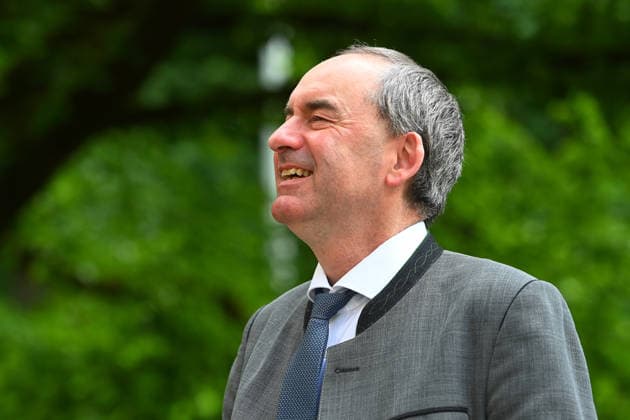 Arrival Hubert AIWANGER Freie Waehler,Minister of Economic Affairs Bavaria , laughing,laughing,laughing,optimistic,good-humored single picture,cropped single motif,half figure,half figure press conference of the Bavarian State Government after cabinet meeting on 19 05 2026 in Prinz Carl Palais in Munich