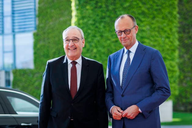 R L Friedrich Merz CDU , Federal Chancellor, welcomes Guy Parmelin, President of the Swiss Confederation, at the Federal Chancellery in Berlin, 19 05 2026 Berlin Germany Copyright: xAmreixSchulzx