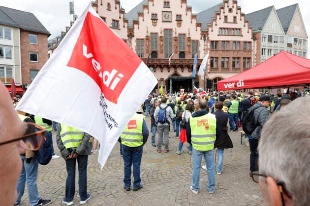 Collective bargaining round Deutsche Telekom 19 05 2026 One-day nationwide warning strike in Hesse since the early morning to increase pressure ahead of the fourth round of negotiations The VERDI union is responding to the disappointing and inadequate offer for the increase in remuneration from the employer with a