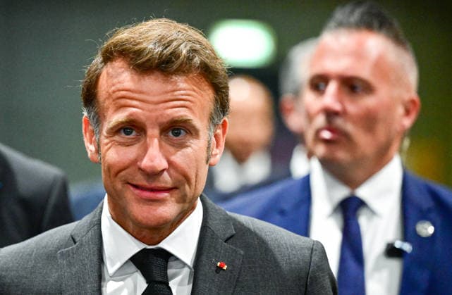 Le président de la République française Emmanuel Macron lors de sa visite du salon REuse economy expo au parc des expositions de la Porte de Versailles à Paris, le 19 mai 2026 Christian Liewig Bestimage French President Emmanuel Macron visits the REuse Economy fair at Porte de Versailles exhibition center in Paris, France, on May 19, 2026 Paris France  Copyright: xChristianxLiewigx xBestimagexChristianxLiewigx xBestimagex