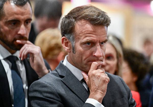 Le président de la République française Emmanuel Macron lors de sa visite du salon REuse economy expo au parc des expositions de la Porte de Versailles à Paris, le 19 mai 2026 Christian Liewig Bestimage French President Emmanuel Macron visits the REuse Economy fair at Porte de Versailles exhibition center in Paris, France, on May 19, 2026 Paris France  Copyright: xChristianxLiewigx xBestimagexChristianxLiewigx xBestimagex