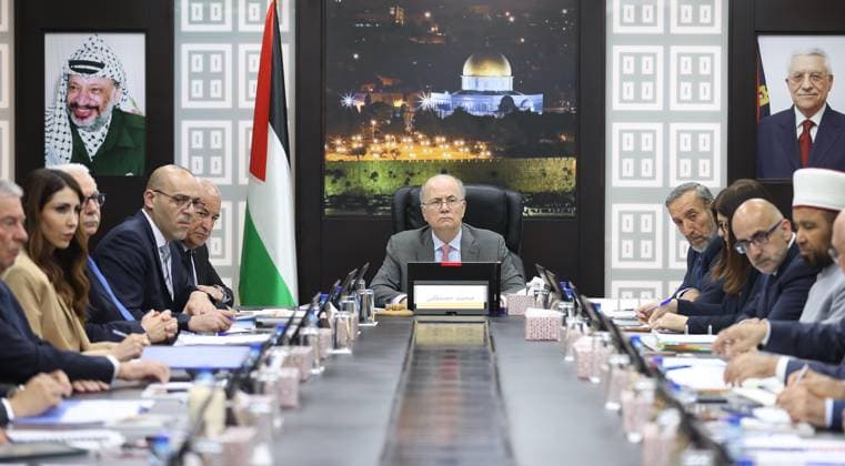 Palestinian Prime Minister Chairs Weekly Cabinet Session in Ramallah Palestinian Prime Minister Mohammed Mustafa chairs the weekly cabinet session in Ramallah in the occupied West Bank, on May 19, 2026. During the session, the cabinet warned of the worsening humanitarian crisis in the Gaza Strip amid declining humanitarian funding and a decrease in the flow of aid into the territory. Photo by Prime Minister Office apaimages Ramallah West Bank Palestinian Territory 190526_Ramallah_PMO_00(3) Copyright: xapaimagesxPrimexMinisterxOfficex xapaimagesx