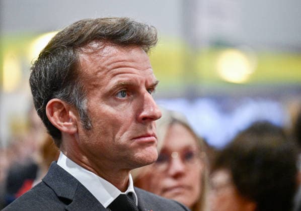 President Macron At REuse Economy Expo - Paris French President Emmanuel Macron visits the REuse Economy fair at Porte de Versailles exhibition centre in Paris, France, on May 19, 2026. Photo by Christian Liewig Pool ABACAPRESS.COM Paris France  Copyright: xLiewigxChristian Pool ABACAx