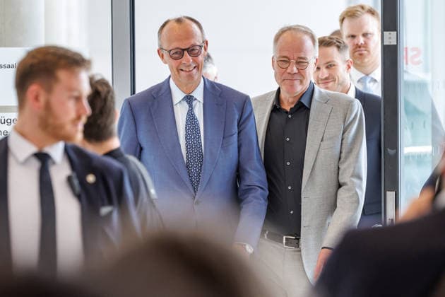 Statement SPD Federal Chancellor Friedrich Merz CDU and Matthias Miersch SPD before the parliamentary group meeting on 19 05 26 in Berlin Berlin Berlin Germany Reichstag