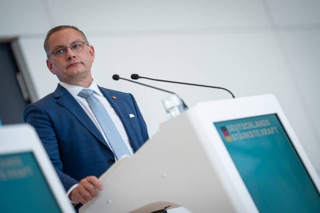 Party and parliamentary group leader Tino Chrupalla during the press statement at parliamentary group level in the German Bundestag Press statement by the AfD party and parliamentary group leader in the German Bundestag at the beginning of the session week, Berlin Berlin Germany Bundestag
