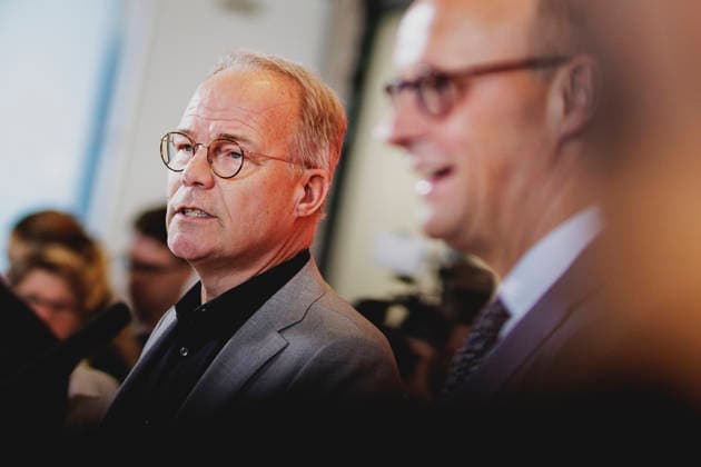 R L Friedrich Merz CDU , Federal Chancellor, and Matthias Miersch, leader of the SPD parliamentary group in the German Bundestag, recorded during a press statement before the SPD parliamentary group meeting in Berlin, 19 05 2026 Berlin Germany Copyright: xFlorianxGaertnerx