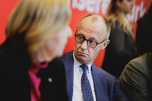 R L Friedrich Merz CDU , Federal Chancellor, and Baerbel Bas SPD , Federal Minister for Labor and Social Affairs, taken before the SPD parliamentary group meeting in Berlin, 19 05 2026 Berlin Germany Copyright: xFlorianxGaertnerx