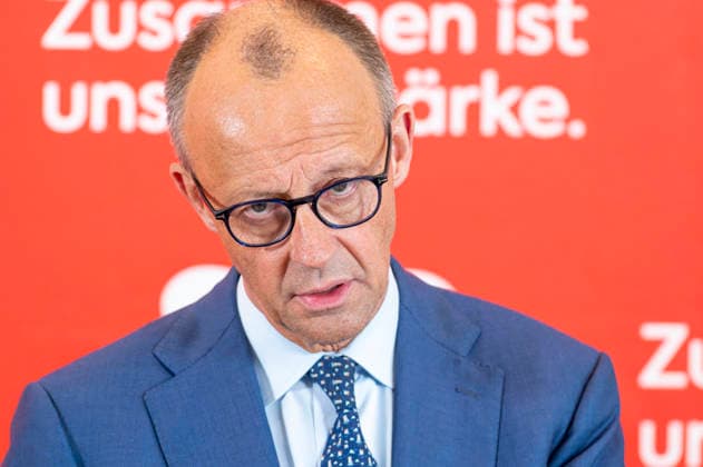 Friedrich Merz EUR, Germany, Berlin 19 05 2026 Federal Chancellor Friedrich Merz CDU visits the SPD parliamentary group in the Bundestag Press statement before the parliamentary group meeting with parliamentary group chairman Matthias Miersch SPD