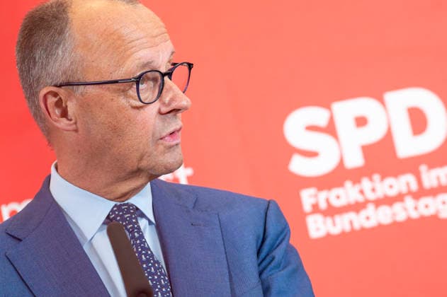 Friedrich Merz EUR, Germany, Berlin 19 05 2026 Federal Chancellor Friedrich Merz CDU visits the SPD parliamentary group in the Bundestag Press statement before the parliamentary group meeting with parliamentary group chairman Matthias Miersch SPD