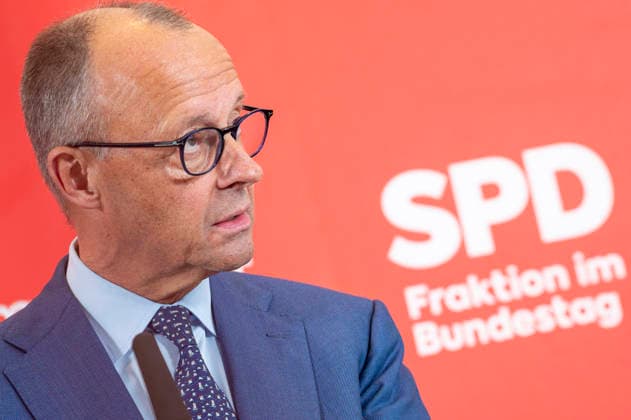 Friedrich Merz EUR, Germany, Berlin 19 05 2026 Federal Chancellor Friedrich Merz CDU visits the SPD parliamentary group in the Bundestag Press statement before the parliamentary group meeting with parliamentary group chairman Matthias Miersch SPD