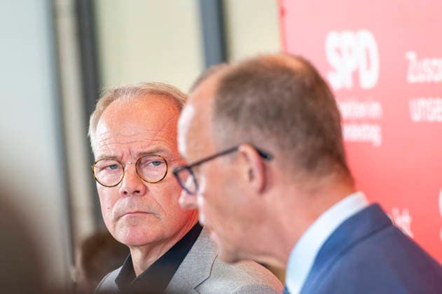 Friedrich Merz EUR, Germany, Berlin 19 05 2026 Federal Chancellor Friedrich Merz CDU visits the SPD parliamentary group in the Bundestag Press statement before the parliamentary group meeting with parliamentary group chairman Matthias Miersch SPD