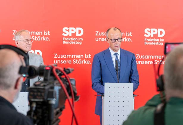 Friedrich Merz EUR, Germany, Berlin 19 05 2026 Federal Chancellor Friedrich Merz CDU visits the SPD parliamentary group in the Bundestag Press statement before the parliamentary group meeting with parliamentary group chairman Matthias Miersch SPD
