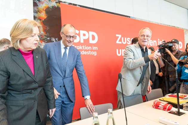 Friedrich Merz Bärbel Bas EUR, Germany, Berlin 19 05 2026 Federal Chancellor Friedrich Merz CDU visits the SPD parliamentary group in the Bundestag Before the parliamentary group meeting with parliamentary group chairman Matthias Miersch SPD