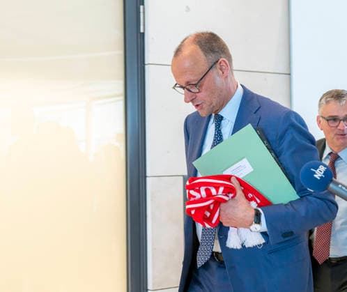 Friedrich Merz EUR, Germany, Berlin 19 05 2026 Federal Chancellor after visiting the SPD parliamentary group in the Bundestag No comment after the parliamentary group meeting with parliamentary group chairman Matthias Miersch SPD