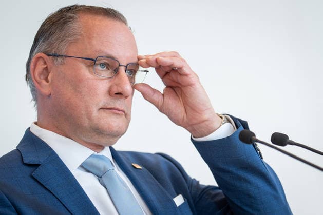 Party and parliamentary group leader Tino Chrupalla during the press statement at parliamentary group level in the German Bundestag Press statement by the AfD party and parliamentary group leader in the German Bundestag at the beginning of the session week, Berlin Berlin Germany Bundestag