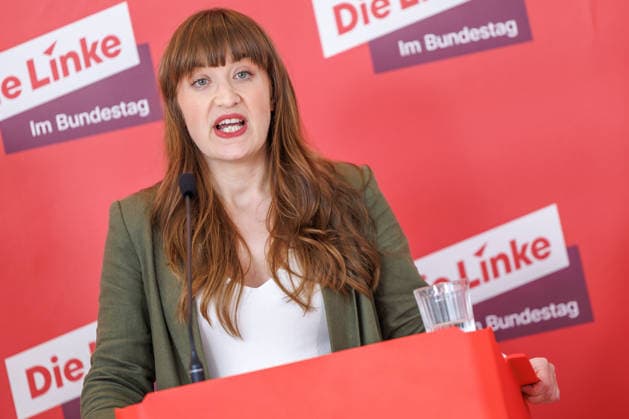 Statement Die Linke Heidi Reichinnek Die Linke at a statement on 19 05 26 in Berlin Berlin Berlin Germany Reichstag