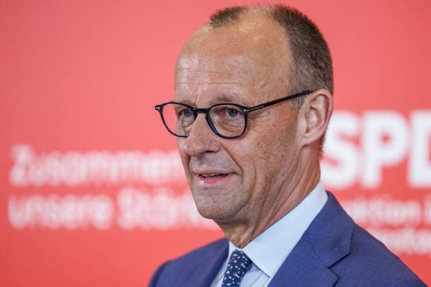Statement SPD Federal Chancellor Friedrich Merz CDU before the parliamentary group meeting on 19 05 26 in Berlin Berlin Berlin Germany Reichstag