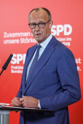 Statement SPD Federal Chancellor Friedrich Merz CDU before the parliamentary group meeting on 19 05 26 in Berlin Berlin Berlin Germany Reichstag