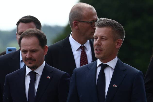 Hungarian PM Peter Magyar visiting Wawel Castle during this first international trip KRAKOW, POLAND - MAY 19: Hungarian Prime Minister Peter Magyar arrives at the monument of Pope John Paul II at the Wawel Cathedral during his first international trip in Krakow, Poland on May 19, 2026. Magyar began a two-day visit to Poland aimed at restoring bilateral ties strained by his predecessor’s close relations with Moscow during Russia’s attacks on Ukraine. Jakub Porzycki Anadolu Krakow Poland. Editorial use only. Please get in touch for any other usage.  Copyright: x2026xAnadoluxJakubxPorzyckix