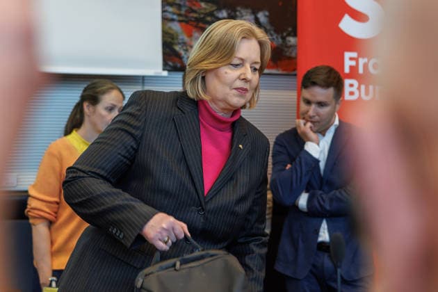 Statement SPD Baerbel Bas SPD , Federal Minister for Labor and Social Affairs, before the parliamentary group meeting on 19 05 26 in Berlin Berlin Berlin Germany Reichstag