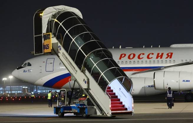 China Russia 9168949 19.05.2026 The plane carrying Russian President Vladimir Putin sits on the tarmac after landing at Beijing Capital International Airport, China. Putin will pay an official visit to China on May 19-20 at the invitation of Chinese President Xi Jinping. Vladimir Smirnov Sputnik Beijing China  Copyright: xVladimirxSmirnovx