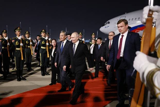 China Russia 9168958 19.05.2026 Russian President Vladimir Putin, accompanied by Chinese Foreign Minister Wang Yi, arrives at Beijing Capital International Airport, China. Putin is paying an official visit to China on May 19-20 at the invitation of Chinese President Xi Jinping. Vladimir Smirnov Sputnik Beijing China  Copyright: xVladimirxSmirnovx