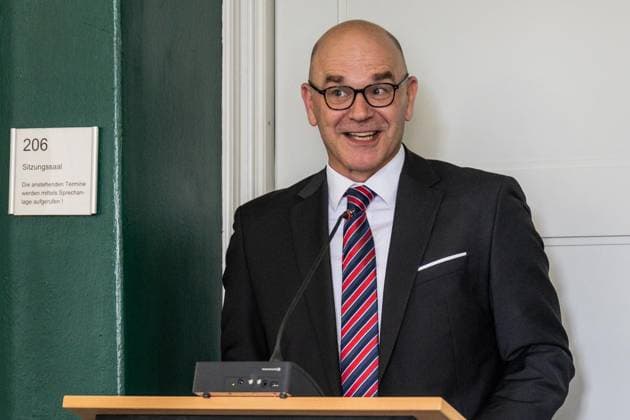 Amtseinführung von Tim Buschfort als neuer Direktor des Amtsgerichts ** NUR FÜR REDAKTIONELLE ZWECKE ** EDITORIAL USE ONLY **<p>19.05.2026 Feierliche Amtseinführung von Tim Buschfort als neuer Direktor des Amtsgerichts Tim Buschfort, Direktor des Amtsgerichtes Moers Deutschland NRW Moers Copyright: RainerxHoheisel Copyright: RainerxHoheisel doc85wyxj0rke113mgaptfd ,EDITORIAL USE ONLY