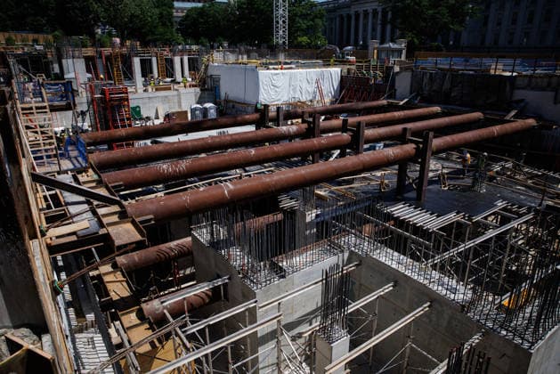 The construction of the new East Wing Ballroom is seen at the White House in Washington, DC on Tuesday, May 19, 2026. The construction project to demolish and replace the White House East Wing with a new 90,000-square-foot ballroom has an estimated cost of $400 million and is privately funded by donors.  WASP20260519126 SamuelxCorum