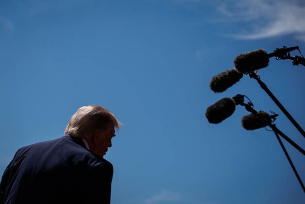 DC: U.S. President Donald Trump Speaks About New East Wing U.S. President Donald Trump speaks to the press about the new East Wing next to the construction site at the White House on May 19, 2026 in Washington, D.C. (Photo by Samuel Corum Pool ABACAPRESS.COM) Washington DC United States  Copyright: xPool ABACAx