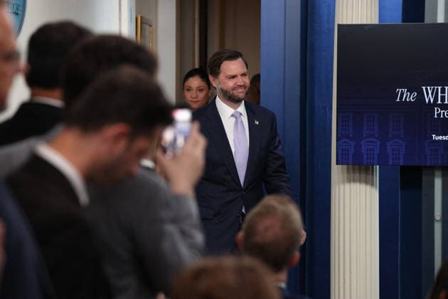 DC: White House Press Briefing with Vice President JD Vance U.S. Vice President JD Vance holds a press briefing in the James S. Brady Press Briefing Room at the White House on May 19, 2026 in Washington, D.C. (Photo by Samuel Corum Pool ABACAPRESS.COM) Washington, DC United States  Copyright: xPool ABACAx