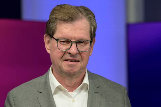 v l Ralf Stegner, SPD Member of the Bundestag , GER, Berlin, Studio, guest on Maischberger, political talk show, TV, format, with presenter Sandra Maischberger, Das Erste, from Adlershof Am Studio 20, May 19, 2026, Copyright: HMBxMedia UwexKoch
